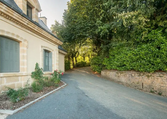 La Belle Terrasse Avec Climatisation Et Parking Prive